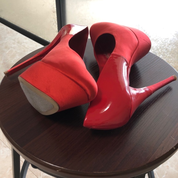 Red Bebe high heels with platform - Picture 6 of 7